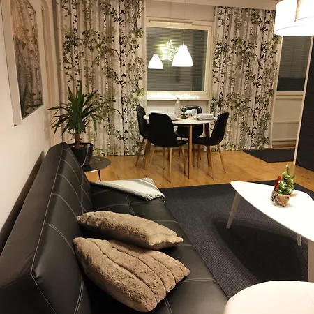 Apartman Charming City Home, Parking By Lapland Host